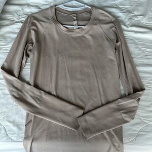 Lululemon pink long sleeve top full length